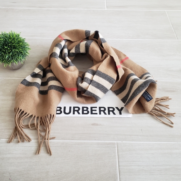 BURBERRY - Scarf - Picture 2 of 16